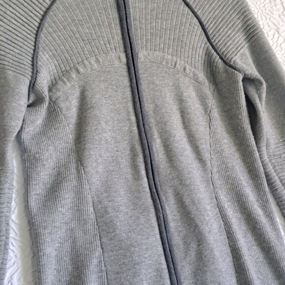 Title Nine Merino Wool Blend Full Zip Sweater Gray Women’s Medium Outdoor Jacket - Picture 3 of 13